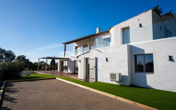 Property slide 18