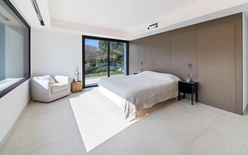 Property slide 10