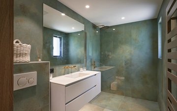 Property slide 16