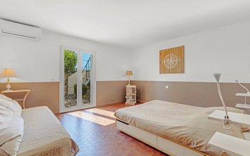 Property slide 9