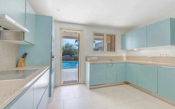 Property slide 7