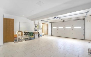 Property slide 14
