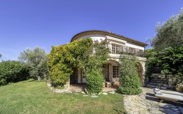 Property slide 4