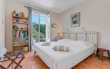 Property slide 12