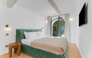 Property slide 8