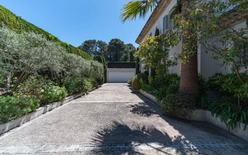 Property slide 14