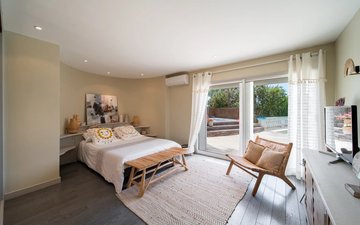 Property slide 14