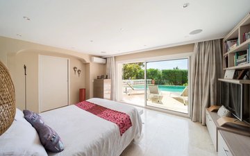 Property slide 15