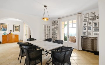 Property slide 17