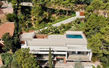 Property slide 4