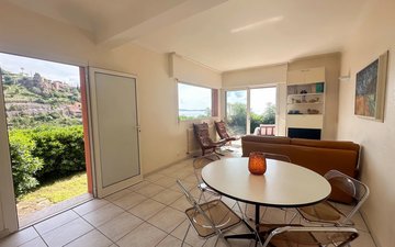 Property slide 10