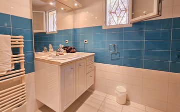 Property slide 16