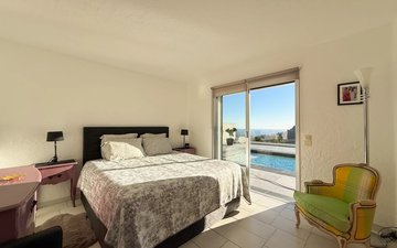 Property slide 19