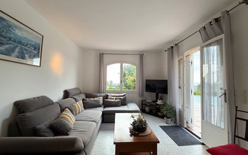 Property slide 20