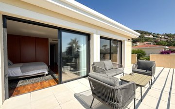 Property slide 17