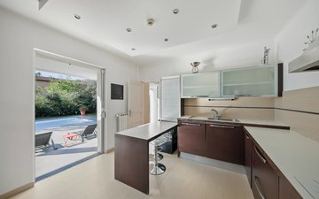 Property slide 5