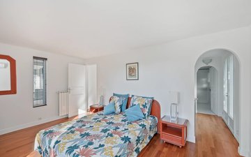 Property slide 7