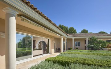 Property slide 17
