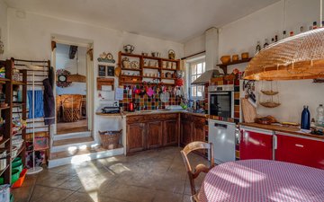 Property slide 10