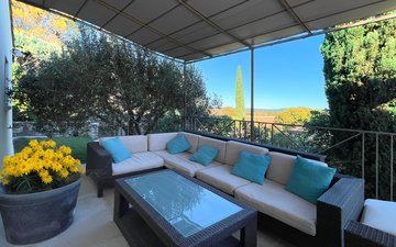 Property slide 10
