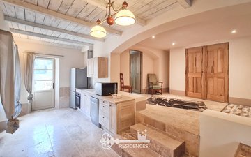 Property slide 16