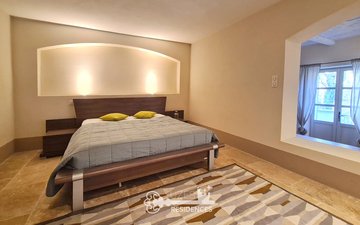 Property slide 17
