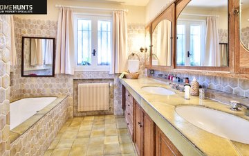 Property slide 15