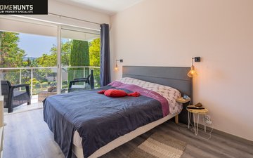 Property slide 16