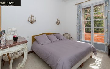 Property slide 15
