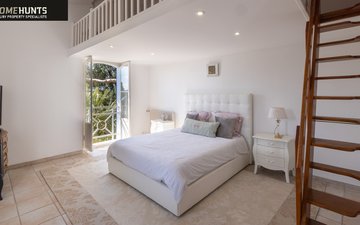 Property slide 18