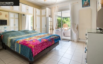 Property slide 18