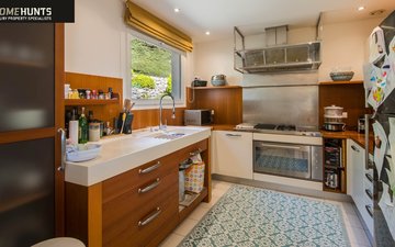 Property slide 10