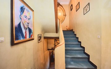 Property slide 19