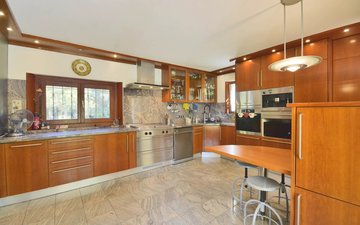 Property slide 20
