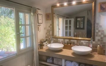 Property slide 19