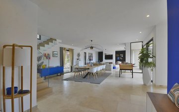 Property slide 17