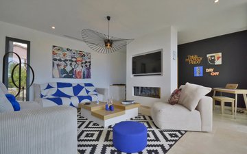 Property slide 18