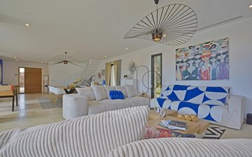 Property slide 19