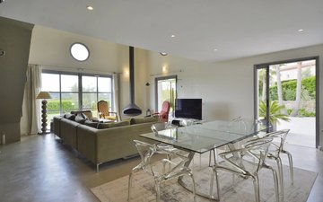 Property slide 16