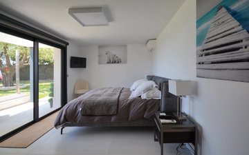 Property slide 19