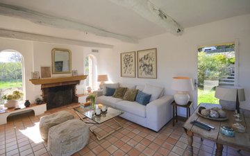 Property slide 18