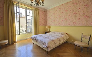 Property slide 14