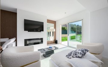 Property slide 8