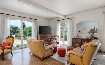 Property slide 12