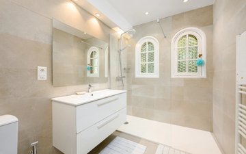 Property slide 16