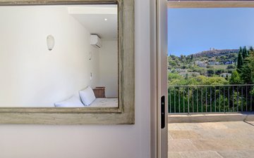 Property slide 10
