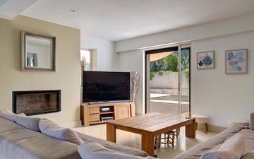 Property slide 12