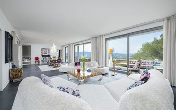 Property slide 4