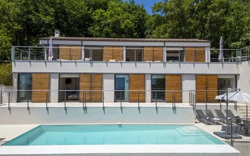 Property slide 15