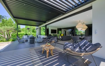 Property slide 17